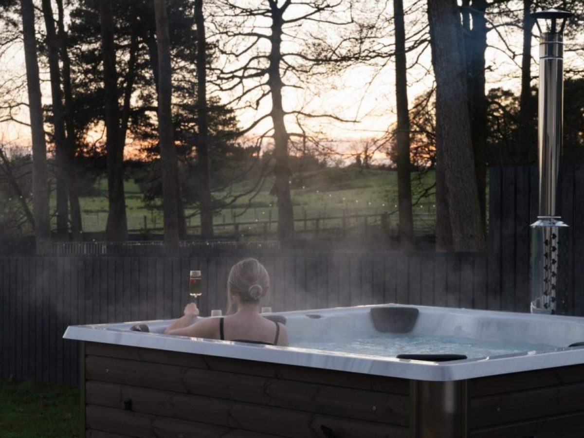 About Us | Luxury Lodges in Scotland for Groups, Families & Celebrations